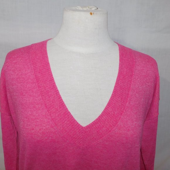 GAP womens M Pink Barbiecore V Neck Linen Blend Light Sweater - Picture 3 of 9